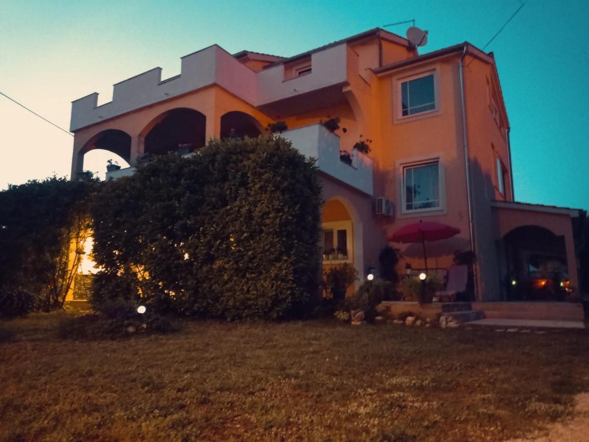 Apartmani Joja Biograd Na Moru Exterior foto